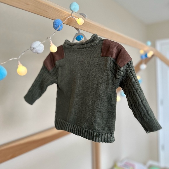 Starting Out Sweater - Picture 3 of 3